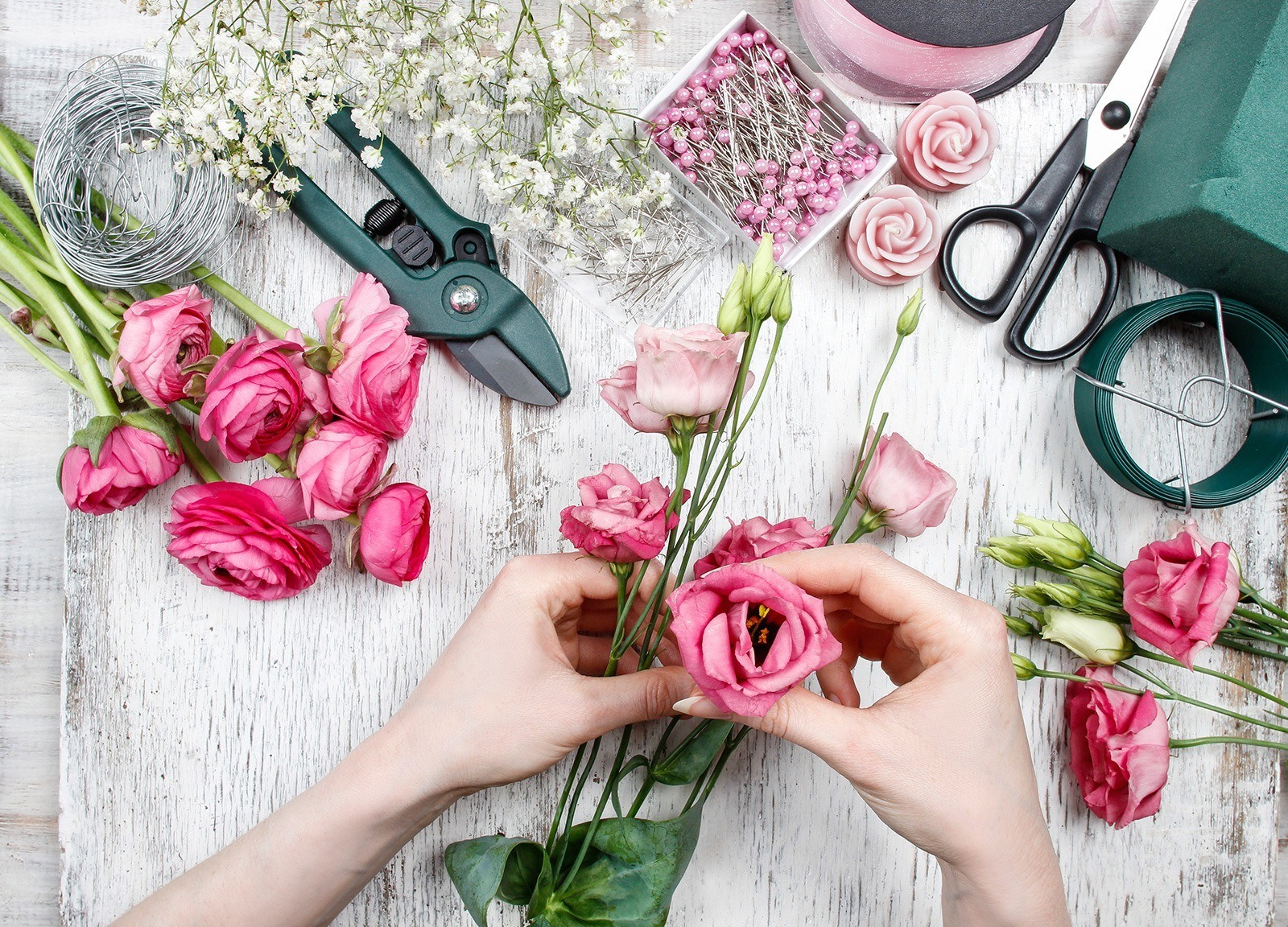 5 easy tricks to keep Flowers Fresh longer